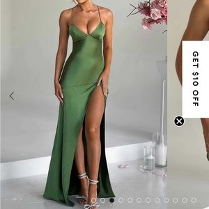 Never worn BabyBoo maxi emerald Green Dress size XL (US8)